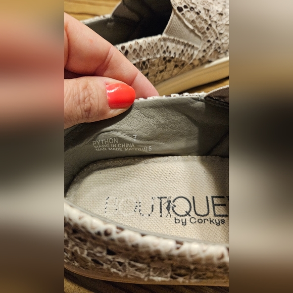 Corkys slip-on shoe/sneaker - Picture 5 of 6